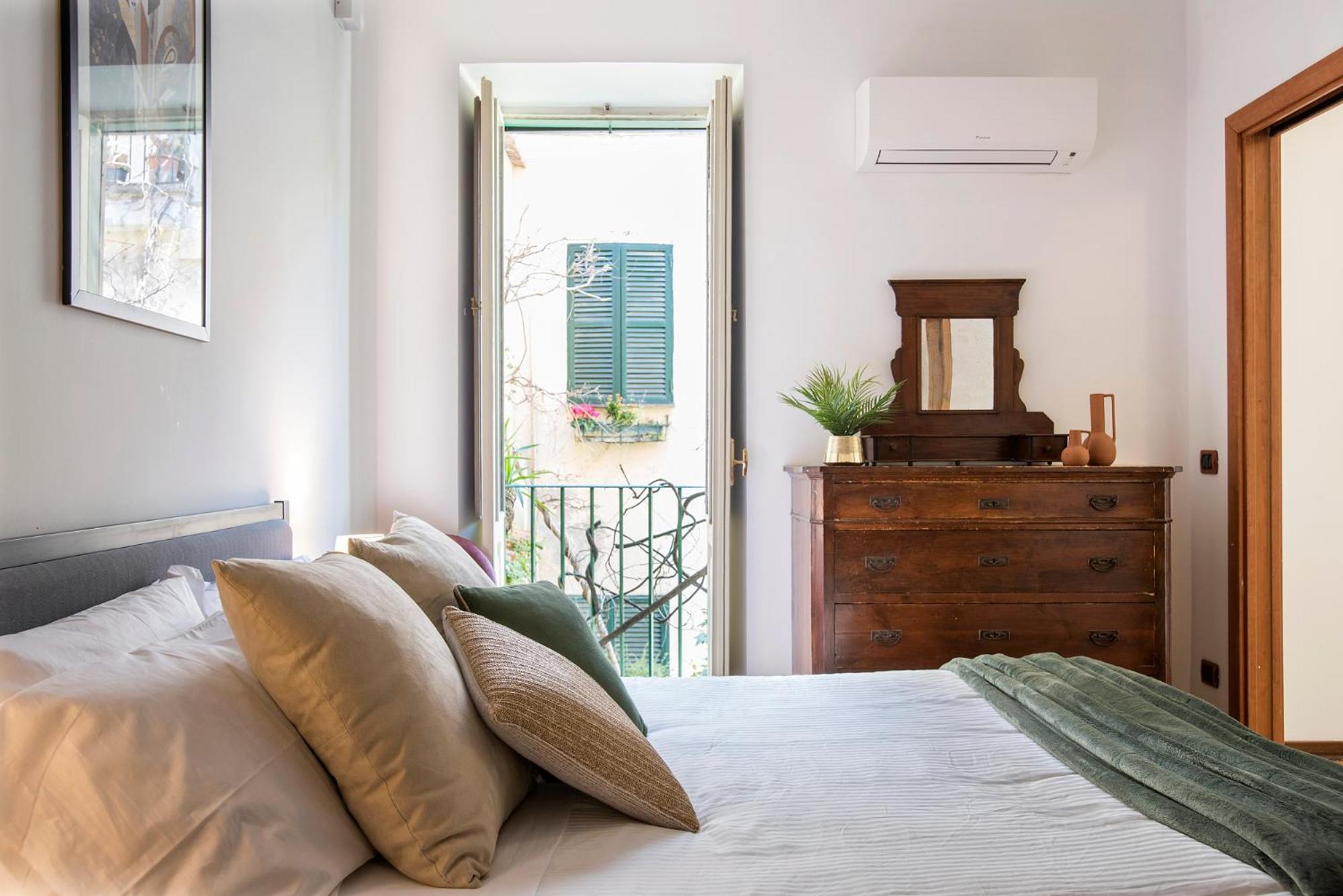 Palline Balcony Rom