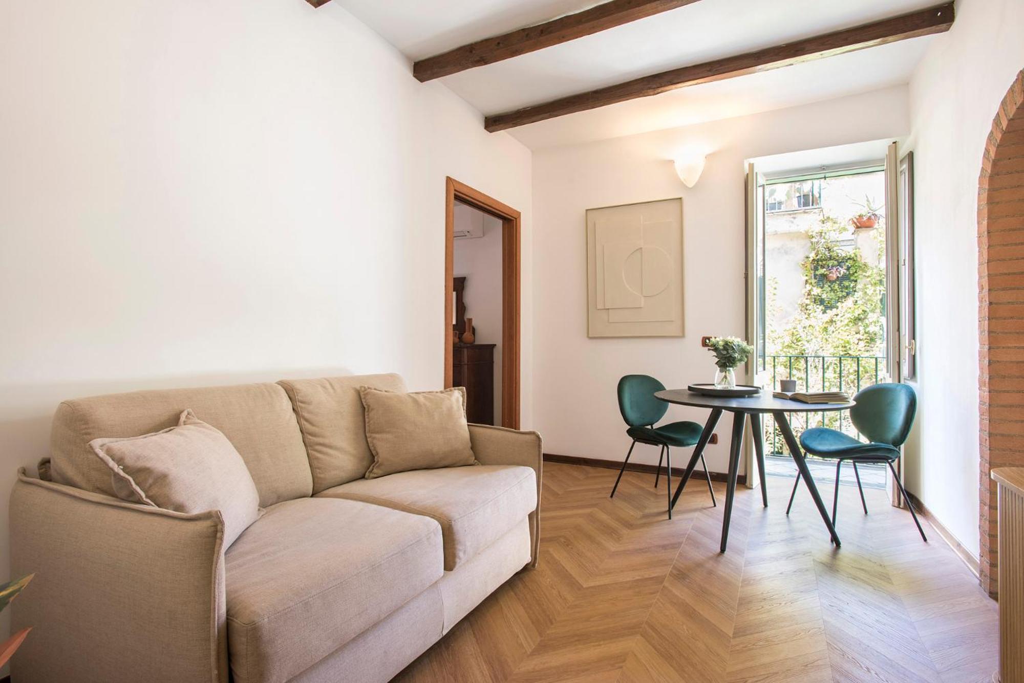Palline Balcony Apartment